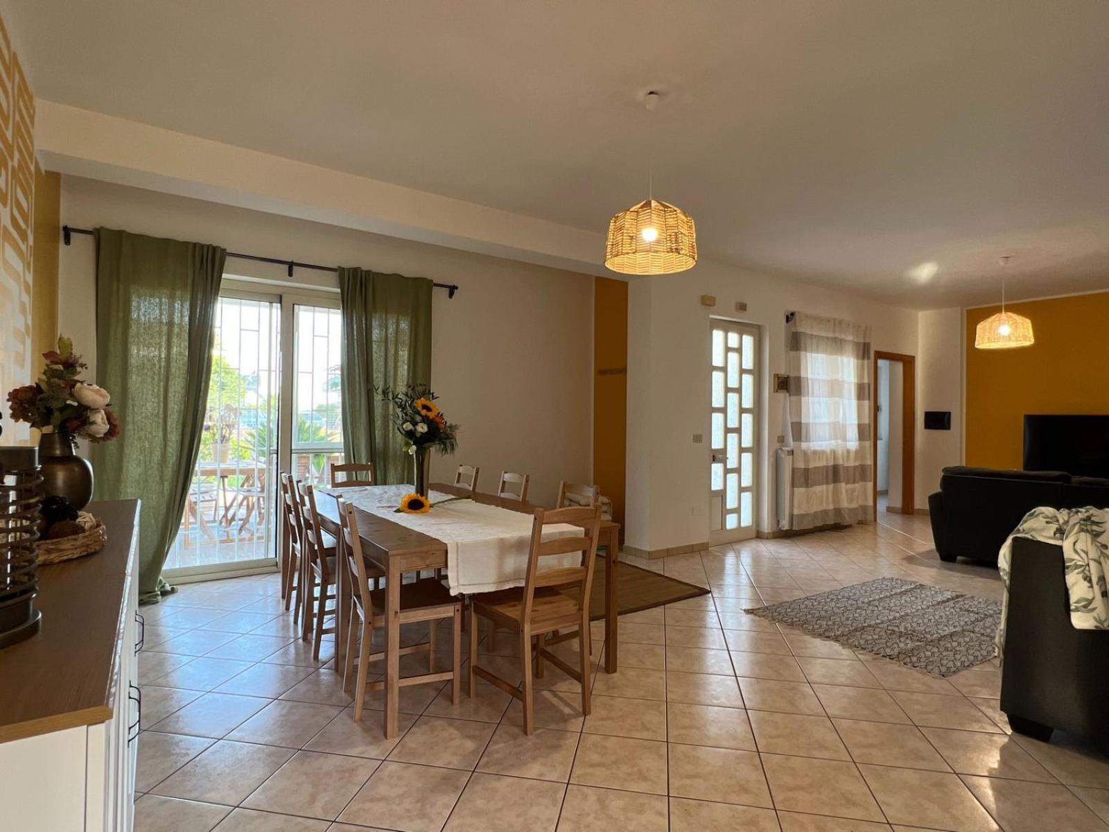 Livingapple Apartment Scauri  Exterior photo