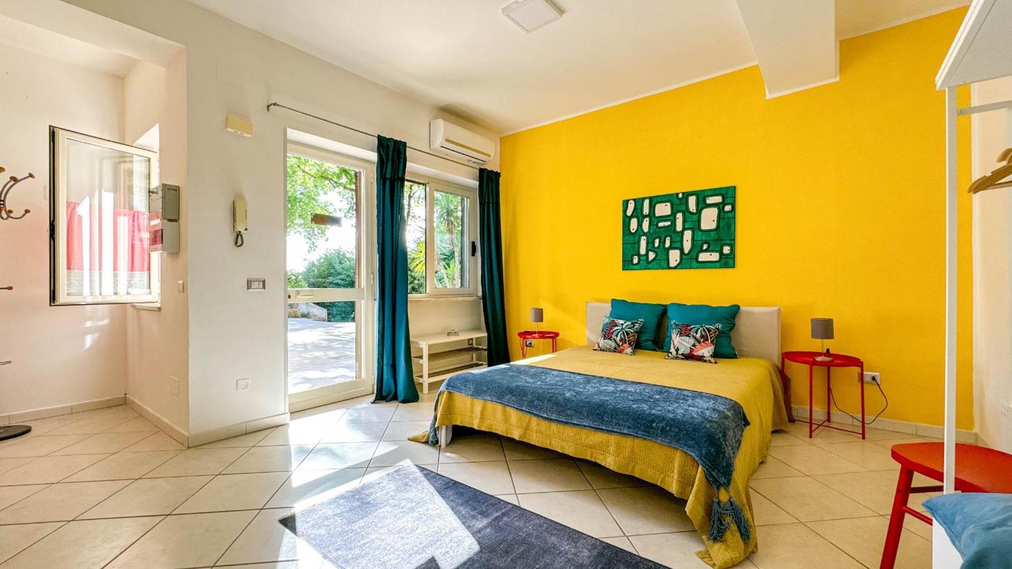 Livingapple Apartment Scauri  Exterior photo