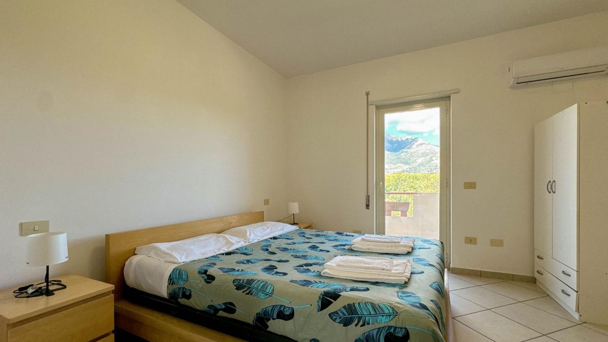 Livingapple Apartment Scauri  Exterior photo