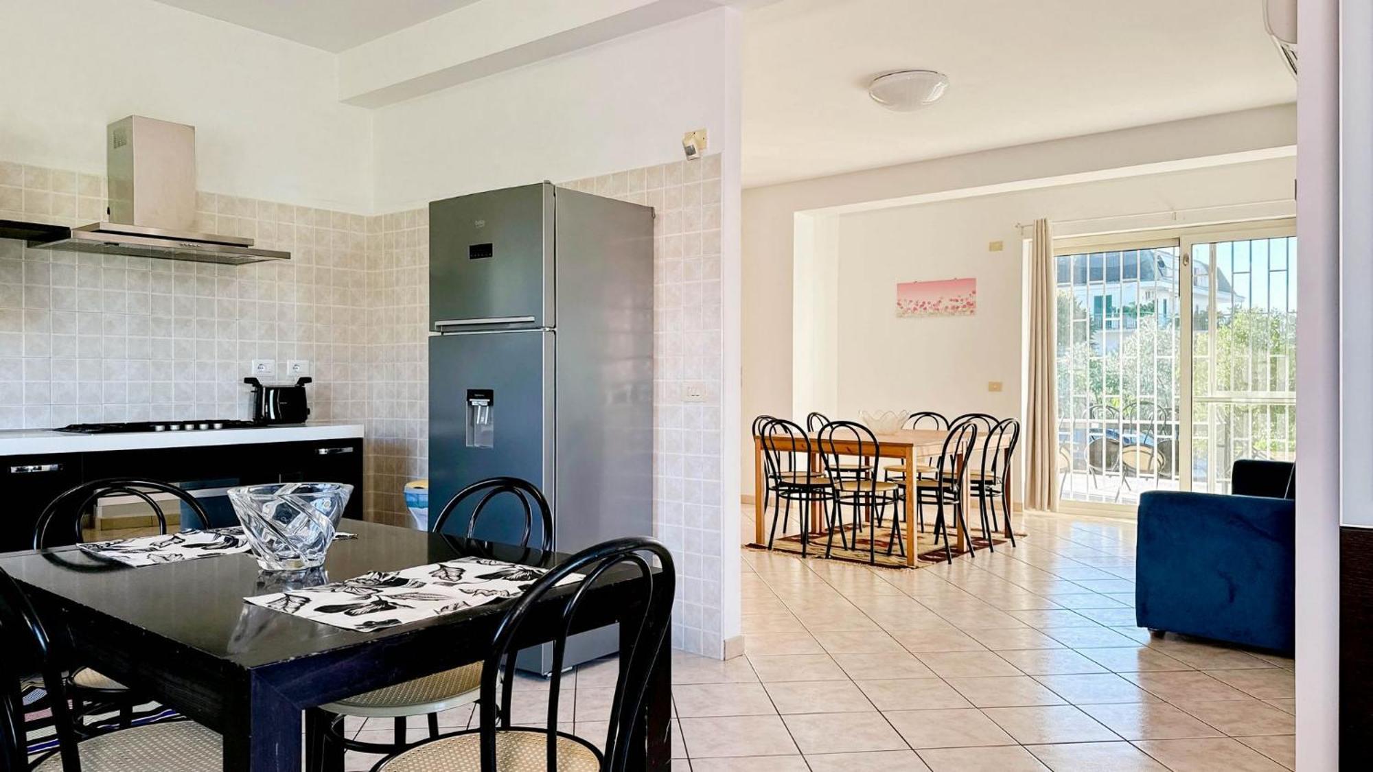 Livingapple Apartment Scauri  Exterior photo
