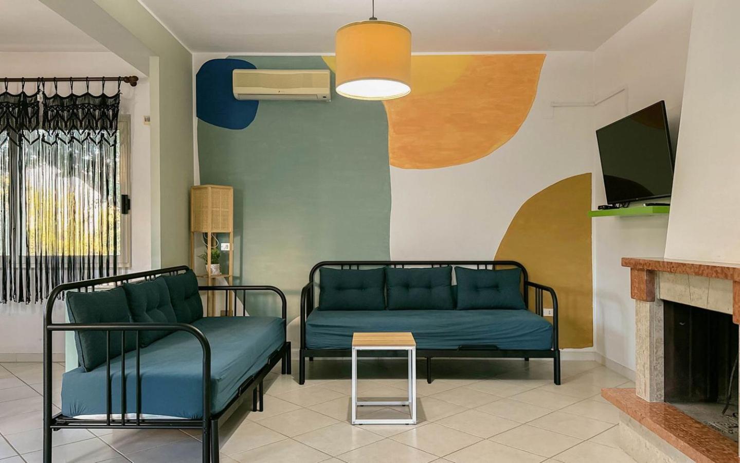Livingapple Apartment Scauri  Exterior photo