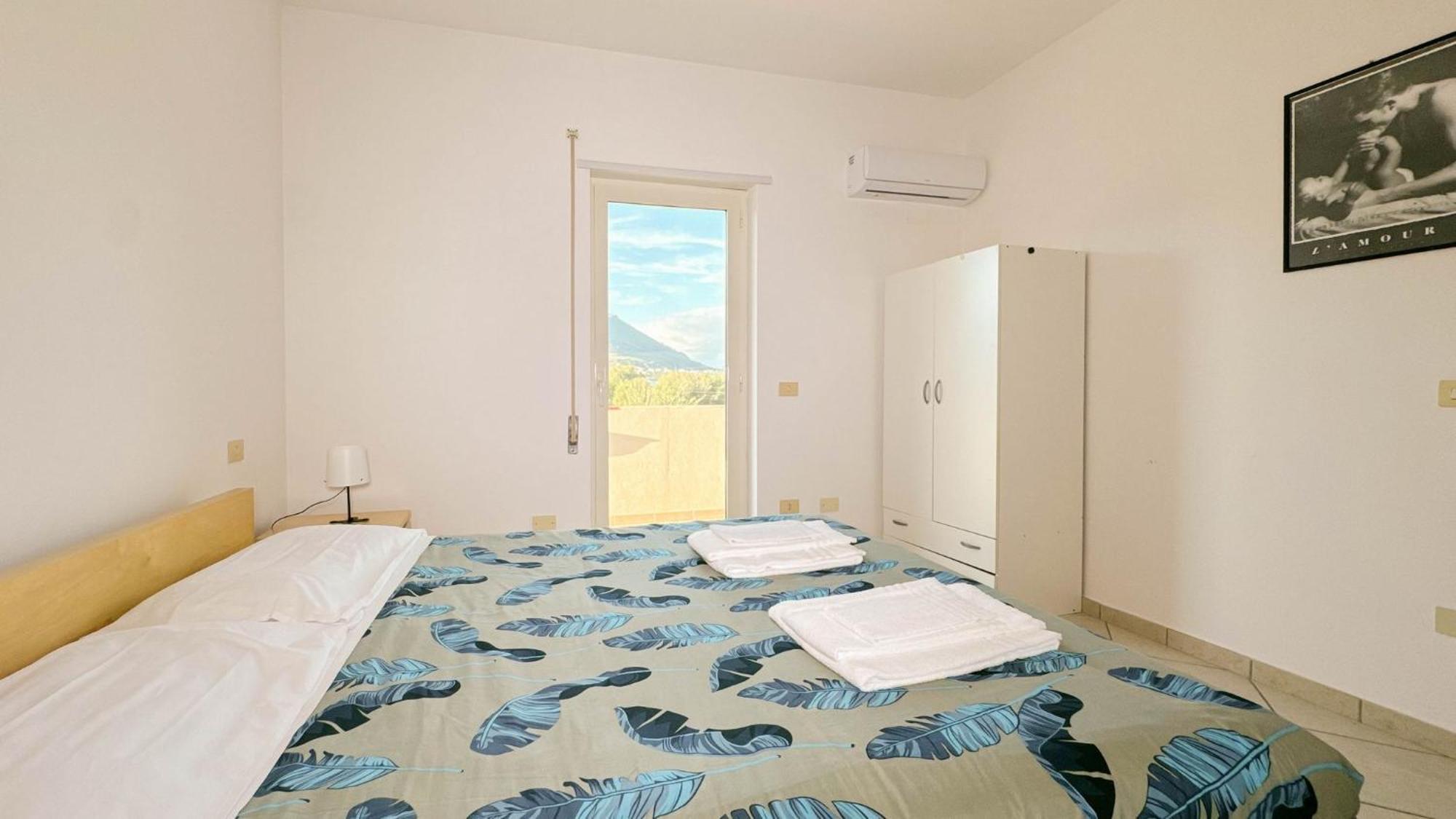 Livingapple Apartment Scauri  Exterior photo